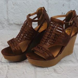 Report Tan Wedge Sandals